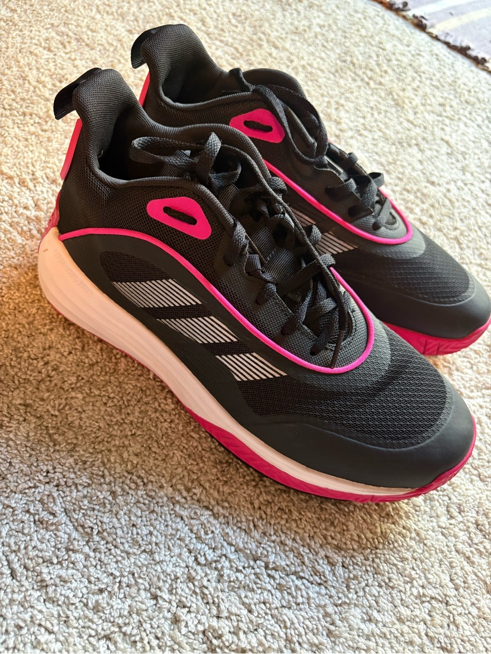 adidas Ownthegame 3.0 Sneakers Athletic
Running shoes men’s size 9.5